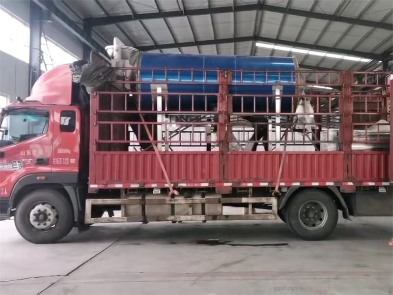 连续式自动润药机设备交付成功